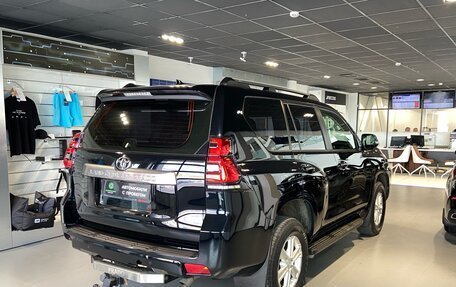 Toyota Land Cruiser Prado 150 рестайлинг 2, 2021 год, 6 300 000 рублей, 4 фотография