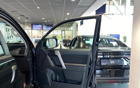 Toyota Land Cruiser Prado 150 рестайлинг 2, 2021 год, 6 300 000 рублей, 8 фотография