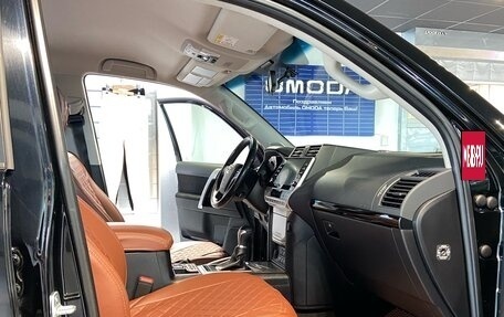 Toyota Land Cruiser Prado 150 рестайлинг 2, 2021 год, 6 300 000 рублей, 9 фотография