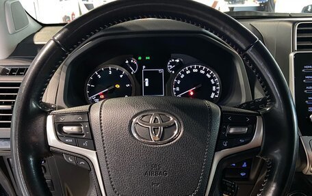 Toyota Land Cruiser Prado 150 рестайлинг 2, 2021 год, 6 300 000 рублей, 24 фотография