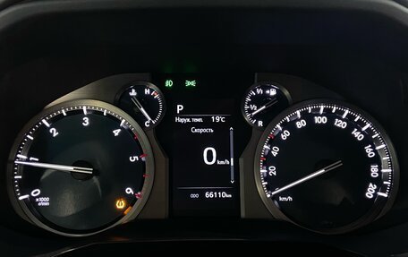 Toyota Land Cruiser Prado 150 рестайлинг 2, 2021 год, 6 300 000 рублей, 25 фотография