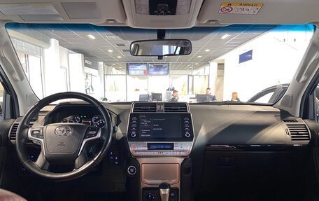 Toyota Land Cruiser Prado 150 рестайлинг 2, 2021 год, 6 300 000 рублей, 34 фотография