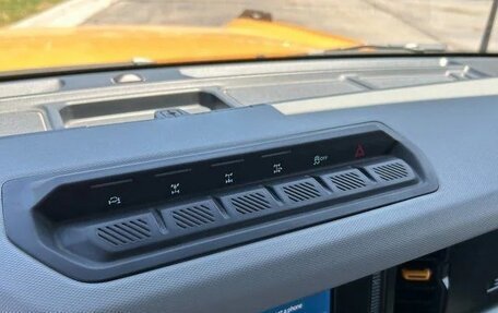 Ford Bronco, 2022 год, 6 092 113 рублей, 26 фотография