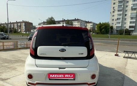KIA Soul II рестайлинг, 2018 год, 1 740 000 рублей, 6 фотография