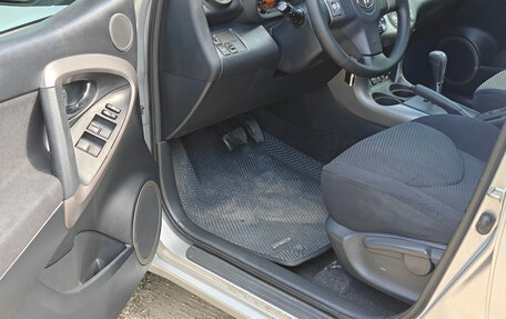 Toyota RAV4, 2008 год, 1 270 000 рублей, 11 фотография