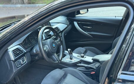 BMW 3 серия, 2017 год, 2 800 000 рублей, 14 фотография