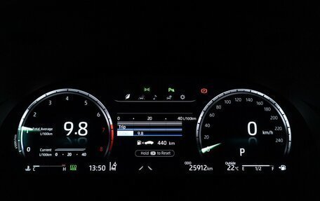 Toyota Camry, 2023 год, 3 599 700 рублей, 12 фотография