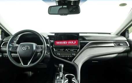 Toyota Camry, 2023 год, 3 599 700 рублей, 13 фотография