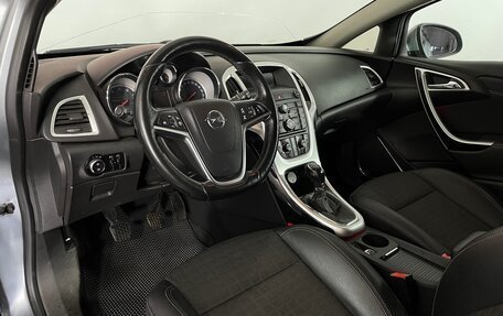 Opel Astra J, 2013 год, 756 000 рублей, 11 фотография