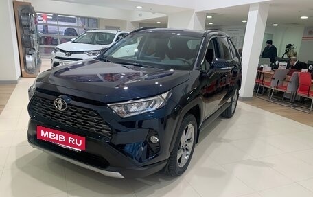 Toyota RAV4, 2019 год, 3 300 000 рублей, 2 фотография