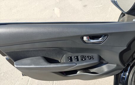 Hyundai Solaris II рестайлинг, 2021 год, 1 630 000 рублей, 16 фотография