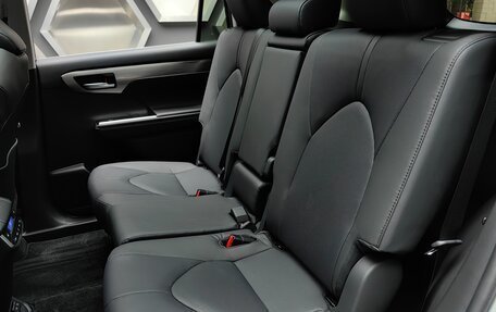 Toyota Highlander, 2025 год, 5 450 000 рублей, 20 фотография