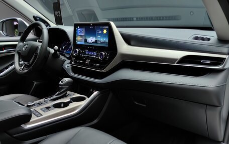 Toyota Highlander, 2025 год, 5 450 000 рублей, 25 фотография