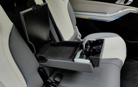 BMW X7, 2024 год, 15 000 000 рублей, 21 фотография