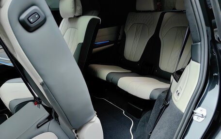 BMW X7, 2024 год, 15 000 000 рублей, 30 фотография