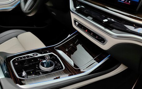 BMW X7, 2024 год, 15 000 000 рублей, 35 фотография