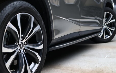 Lexus RX IV рестайлинг, 2019 год, 4 800 000 рублей, 8 фотография