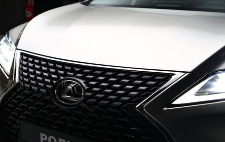 Lexus RX IV рестайлинг, 2019 год, 4 800 000 рублей, 11 фотография