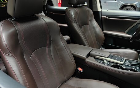 Lexus RX IV рестайлинг, 2019 год, 4 800 000 рублей, 22 фотография