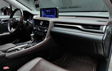 Lexus RX IV рестайлинг, 2019 год, 4 800 000 рублей, 23 фотография