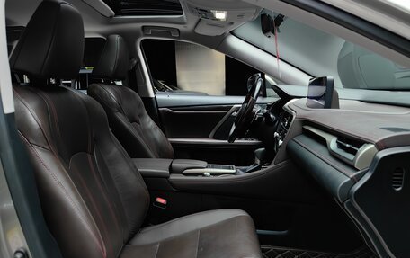 Lexus RX IV рестайлинг, 2019 год, 4 800 000 рублей, 25 фотография