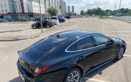 Hyundai Sonata VIII, 2020 год, 2 250 000 рублей, 2 фотография