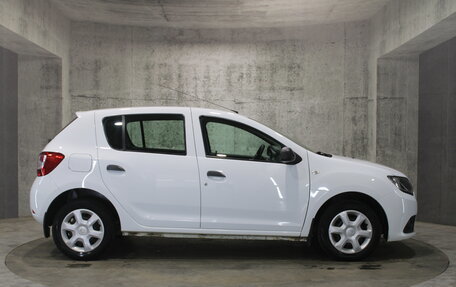 Renault Sandero II рестайлинг, 2017 год, 796 000 рублей, 9 фотография