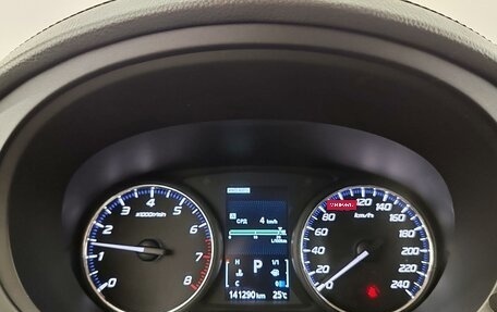Mitsubishi Outlander III рестайлинг 3, 2018 год, 1 915 000 рублей, 13 фотография