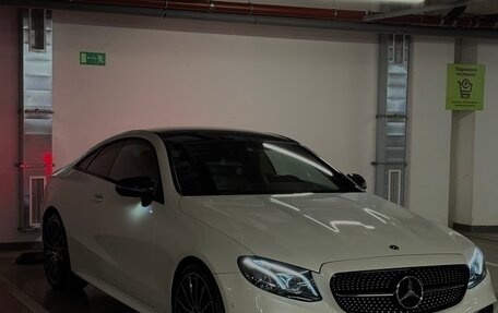 Mercedes-Benz E-Класс, 2018 год, 5 300 000 рублей, 1 фотография