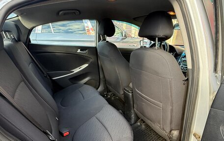 Hyundai Solaris II рестайлинг, 2011 год, 580 000 рублей, 7 фотография