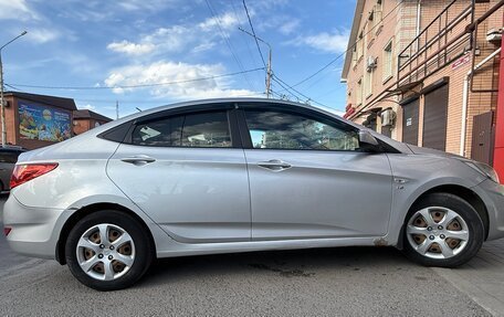 Hyundai Solaris II рестайлинг, 2011 год, 580 000 рублей, 5 фотография