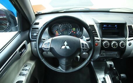 Mitsubishi Pajero Sport II рестайлинг, 2012 год, 1 390 000 рублей, 13 фотография
