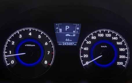 Hyundai Solaris II рестайлинг, 2012 год, 677 000 рублей, 17 фотография