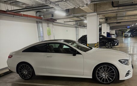 Mercedes-Benz E-Класс, 2018 год, 5 300 000 рублей, 4 фотография