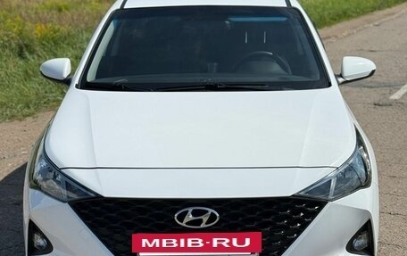 Hyundai Solaris II рестайлинг, 2022 год, 1 230 000 рублей, 13 фотография