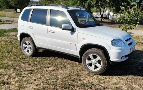 Chevrolet Niva I рестайлинг, 2014 год, 750 000 рублей, 2 фотография