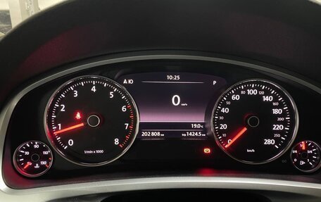 Volkswagen Touareg III, 2011 год, 2 200 000 рублей, 14 фотография