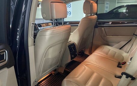 Volkswagen Touareg III, 2011 год, 2 200 000 рублей, 9 фотография