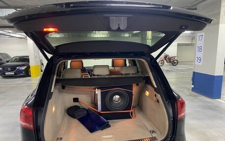Volkswagen Touareg III, 2011 год, 2 200 000 рублей, 12 фотография