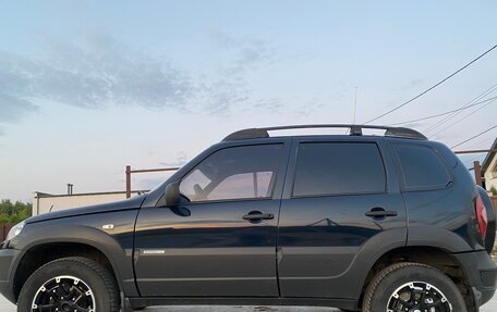 Chevrolet Niva I рестайлинг, 2011 год, 440 000 рублей, 3 фотография