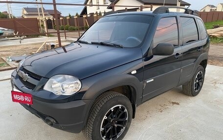 Chevrolet Niva I рестайлинг, 2011 год, 440 000 рублей, 10 фотография