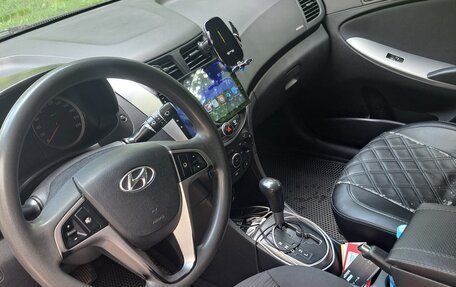 Hyundai Solaris II рестайлинг, 2016 год, 615 000 рублей, 5 фотография