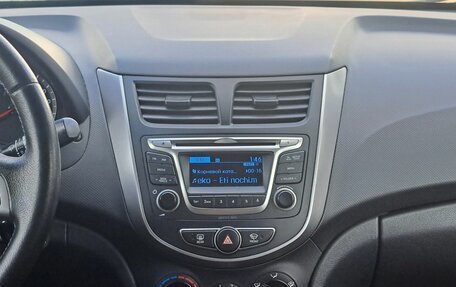 Hyundai Solaris II рестайлинг, 2014 год, 989 000 рублей, 18 фотография
