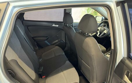 Hyundai Solaris II рестайлинг, 2011 год, 830 000 рублей, 10 фотография