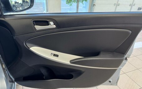 Hyundai Solaris II рестайлинг, 2011 год, 830 000 рублей, 16 фотография