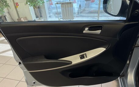 Hyundai Solaris II рестайлинг, 2011 год, 830 000 рублей, 14 фотография