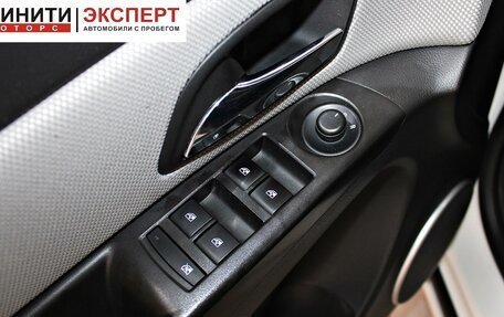 Chevrolet Cruze II, 2014 год, 819 900 рублей, 8 фотография
