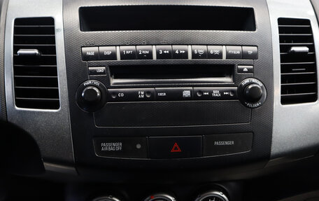 Mitsubishi Outlander III рестайлинг 3, 2008 год, 999 000 рублей, 17 фотография