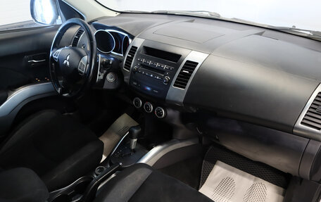 Mitsubishi Outlander III рестайлинг 3, 2008 год, 999 000 рублей, 18 фотография