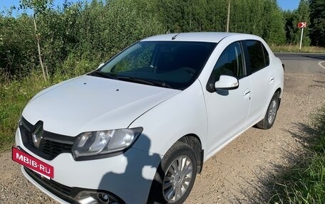 Renault Logan II, 2015 год, 650 000 рублей, 2 фотография